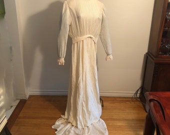 Vintage Wedding Dress