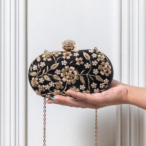 Bolso de mano ovalado Zardozi negro, regalo de dama de honor nupcial, bolso de mano bordado hecho a mano, bolso bandolera, regalos de boda, regalo para ella