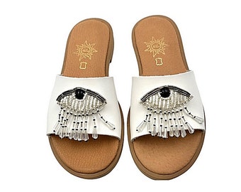 Witte boze oog sandalen lederen boze oog pantoffels kwade oog slip-on zachte sandalen handgemaakte platte sandalen Griekse unieke versierde kralen pantoffels