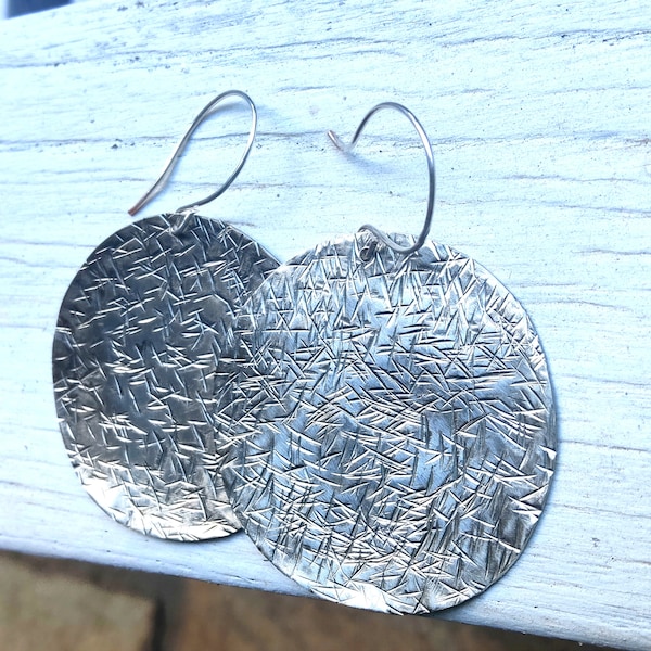 Silver hammered disc earrings, round coin earrings, boho silver disc earrings, textured brass earrings, large round earrings, ethic earrings