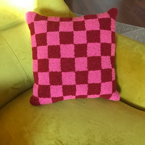 Punch needle pillow, checkered pillow, handmade pillow, checkered design, tufted pillow, gift