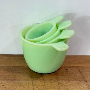 Depression Era Uranium Jadeite Measuring Cups Set by Jeannette Glass, 4 measuring cups, All Included
