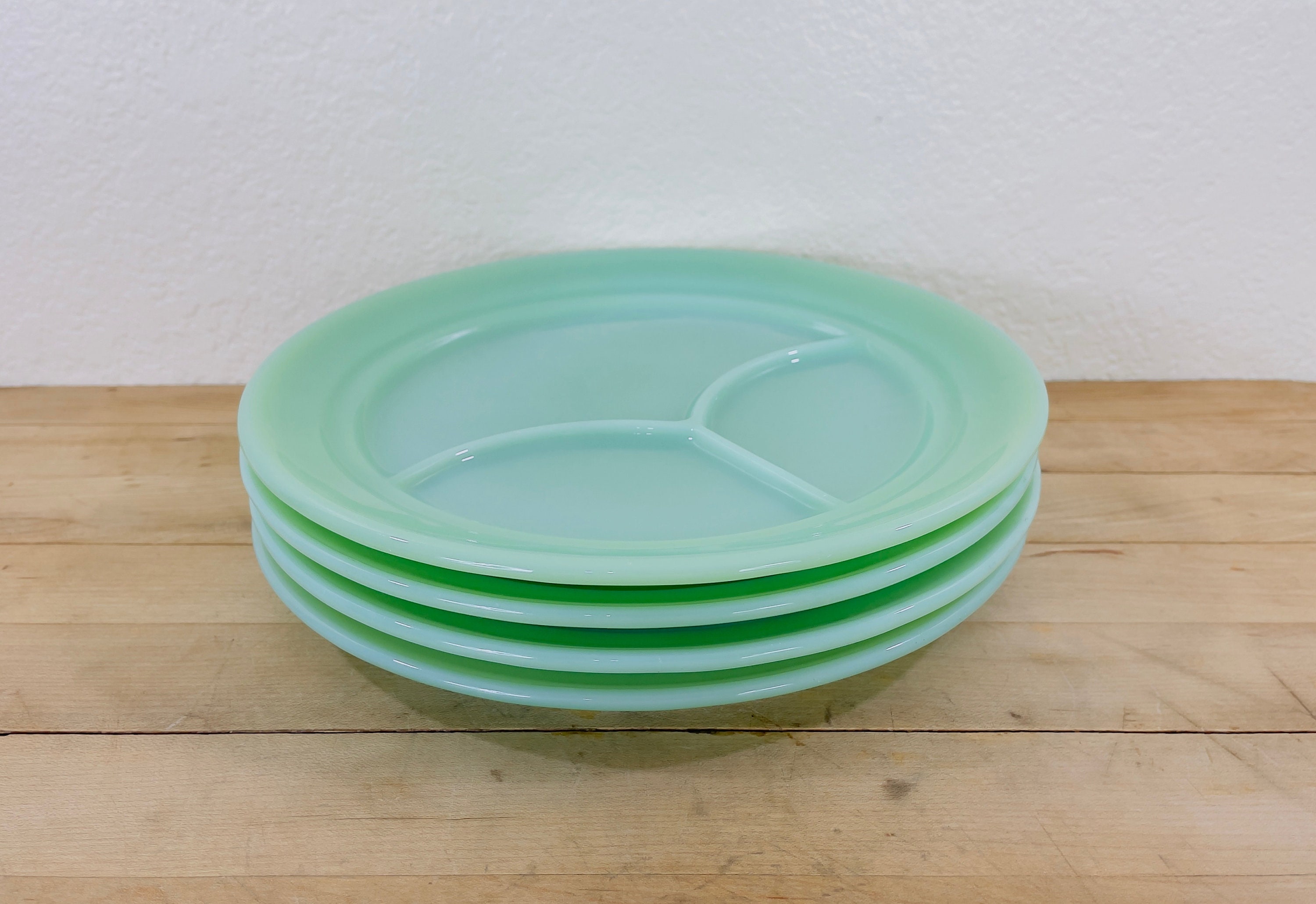 FIRE KING Jadeite restaurant ware divided grill plate Collectible Fire