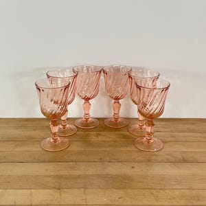 Arcoroc Pink Wine Glasses, Luminarc Rosaline Pink Swirl 6 Ounce Wine Glasses, French Glassware, Set of 6, All Included