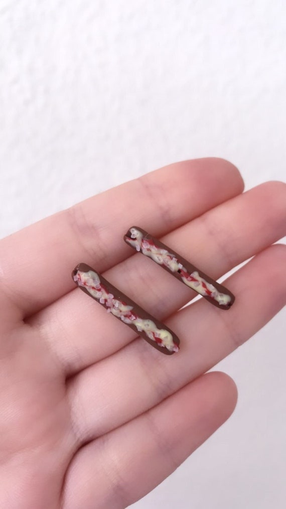 Frikandel Special Pin Brooch Magnet 