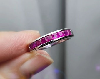 Anillo de rubí natural: anillo apilable de media eternidad en plata de ley