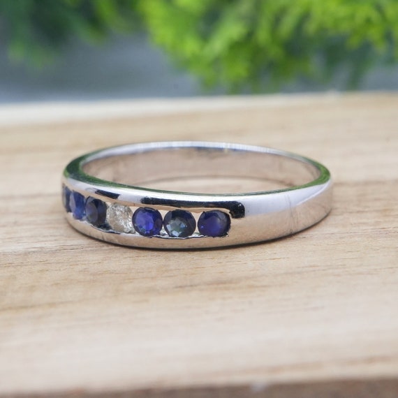 Bague Demi-éternité En Argent 925 - Saphirs Bleus Naturels Ronds 2 Mm - Taille 7, Personnalisable - Neuf Sans Emballage