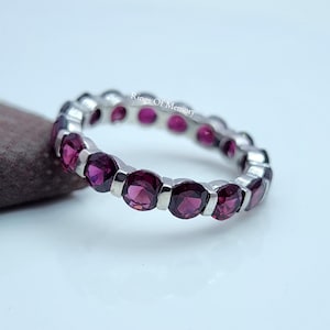Natural Rhodolite Garnet Ring, Vintage Garnet Band, Garnet Wedding Band, Dainty Garnet Ring, Stacking Band January Birthstone Ring, Gift Her