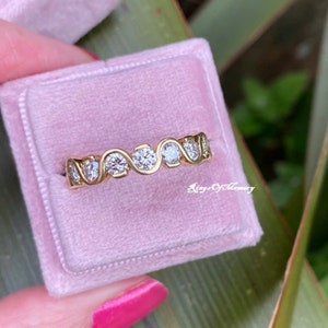 2,50 MM Rundes Moissanit Eternity Band, 14k Gold Damen Ehering, passendes Band für Verlobungsring, Jubiläumsband Geschenk für Sie