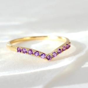 Amethyst curved wedding band vintage gold chevron bands unique v shaped stacking band unique anniversary matching band Customize ring