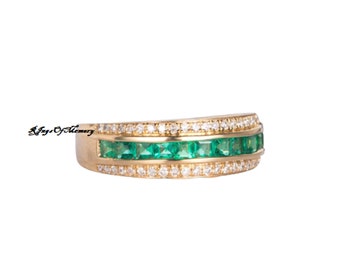 Emerald Wadding Band, Yellow Gold Emerald Half Eternity Ring, Emerald Engagement Ring, Promise Ring, Band Ring, Birthstone Ring Band