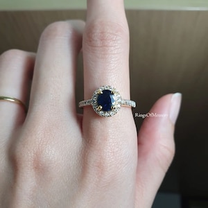 Natural Sapphire Engagement Ring, Vintage Sapphire Ring, Blue Sapphire Cluster Ring, Dainty Sapphire Ring, Anniversary Gift, Promise Ring