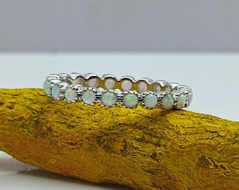 Anillo de ópalo natural, alianza de boda vintage de ópalo de eternidad completa, alianza de boda de ópalo, anillo de ópalo de plata de ley, delicado anillo de ópalo, piedra natal de octubre