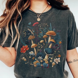 Vintage Cottagecore Shirt Goblincore shirt Boho wildflowers shirt Nature Shirt Botanical Shirt Garden Lover Autumn Aesthetic Green witch