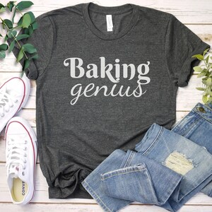 Baking queen Baking Shirt mom gift Baking Gifts Baking Gift Funny Baker Shirt Cookie Shirt Baking Lover Baker Baking T-Shirt
