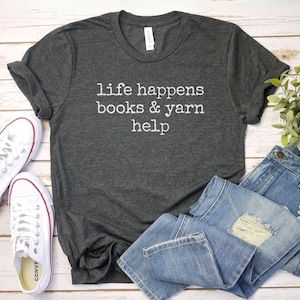 life happens books yarn help Funny knitting Shirt, Easily Distracted by Knitting Books Yarn Shirt, Book Lover shirt Knitting Shirt afbeelding 1