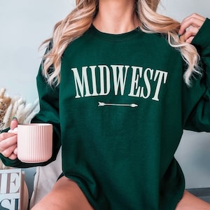 Midwest sweatshirt, Midwesterner sweater, Midwestern Crewneck, Midwest Travel Gift Souvenir, Midwest Bachelorette, Trendy Varsity Shirt