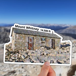 Monteer Whitney-Sticker | Wandelaar cadeau | Bergsticker | Mount Whitney illustratie | Souvenir | Glanzende vinylsticker 3" 4" of 5,5"