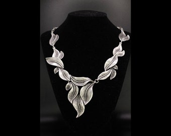 Silver Leaf Necklace