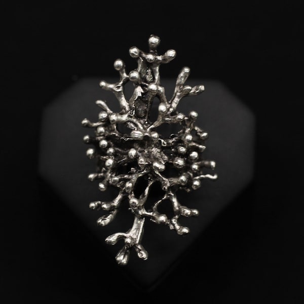 Silver Sea Anemone Statement Ring