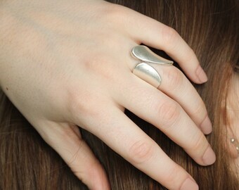 Silver Statement Ring - Minimalist Wrap Ring - Modern Free Form Jewelry