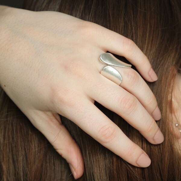 Silver Statement Ring - Minimalist Wrap Ring - Modern Free Form Jewelry