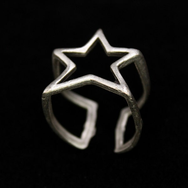 Silver Star Ring - Dainty Minimalist Cutout Ring - Adjustable Celestial Ring - Shooting Star