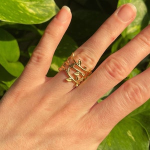 Gold Leaf Ring - Dainty Nature Jewelry image 3