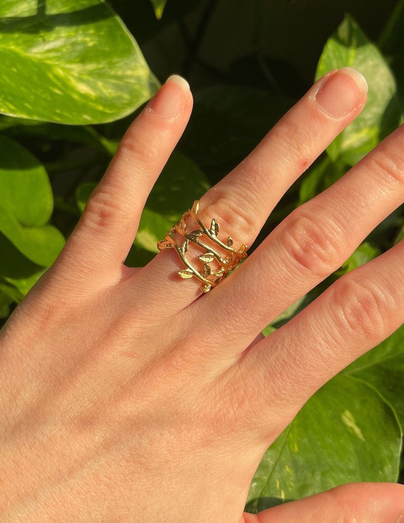 Gold Leaf Ring - Dainty Nature Jewelry image 3