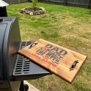 Personalized Wood Grill Tray: Father&#39;s Day BBQ Serving Platter