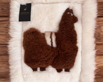 贅沢なベビーアルパカの毛皮ラグ - ペルーで手作りされた倫理的な