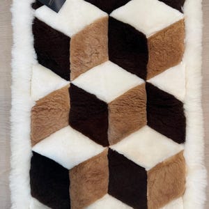 Genuine Peruvian Alpaca Fur Rug | Unique Handcrafted Alpaca Fur Rug from Peru | Authentic Peruvian Alpaca Fur | Peruvian Alpaca 32” x 24”