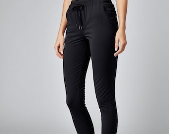 Patrón de costura para pantalones ajustados: cintura elástica, pierna cónica (XS-4XL) (Patrón en PDF)