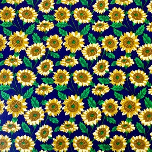 Origami -Yuzen Washi -Chiyogami -Silk Screen Paper -Craft Paper -Various Sizes - (S) Blossoming Sunflowers on Dark Blue Pattern #986