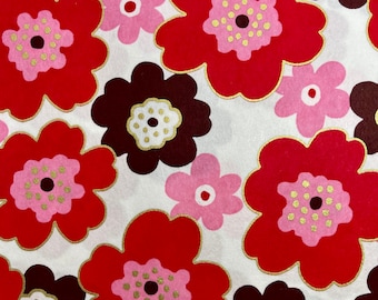 Origami -Yuzen Washi -Chiyogami -Silkscreenpapper -Hobbypapper -Olika storlekar - Stora retro röda och bordeauxröda blommor på vitt mönster #386