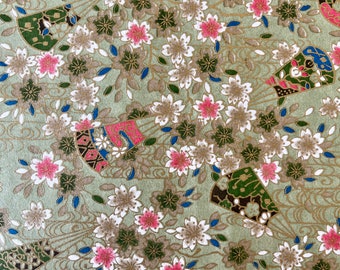 Origami -Yuzen Washi -Chiyogami -Silkscreenpapper -Hobbypapper -Olika storlekar -(M) Smala solfjädrar och Sakura på ljusgrönt mönster #773