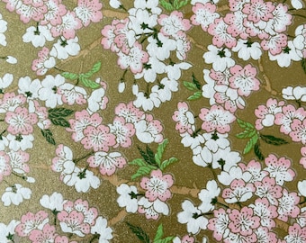 Origami - Yuzen Washi - Chiyogami - Carta serigrafica - Carta artigianale - Varie dimensioni - Bouquet di fiori di ciliegio rosa e bianchi su sfondo oro - Motivo n. 491 9005
