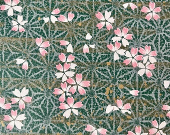 Origami -Yuzen Washi -Chiyogami -Silkscreenpapper -Hobbypapper -Olika storlekar -(S) Fallande Sakura på mörkgrön Asanoha-mönster #751