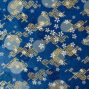 Origami -Yuzen Washi -Chiyogami -Silk Screen Paper -Craft Paper -Various Size - (M) Blue Circles and Gold Diamond Pattern #699