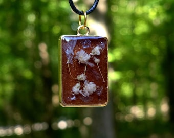 Andara Pendant-Sedona Vibrations-- Baby's Breath Real flowers