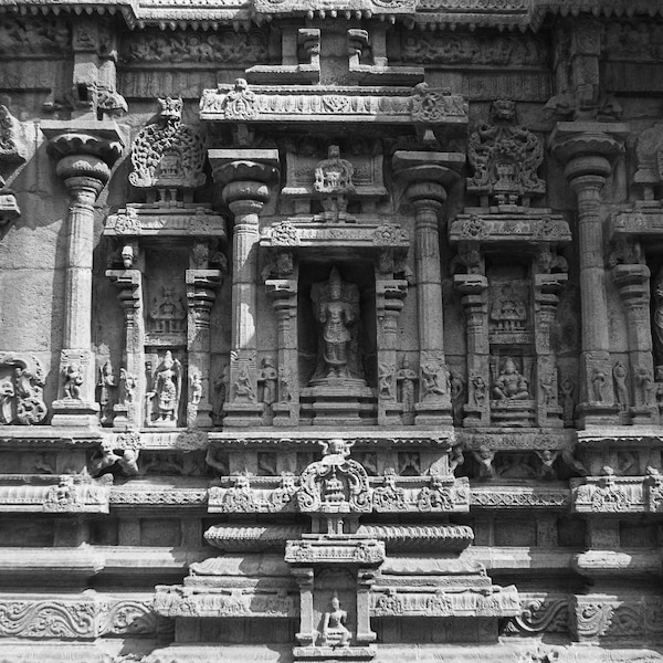 Digital Architecture B&W Photo | Ranganathaswamy Temple | Tamil Nadu | South India Bohemian Decor | Instant Download Printable Wall Art