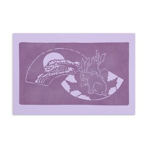 Cartolina giapponese Katagami Standard - Due conigli con luna e onda oceanica - Viola Viola Toni vintage Pasqua
