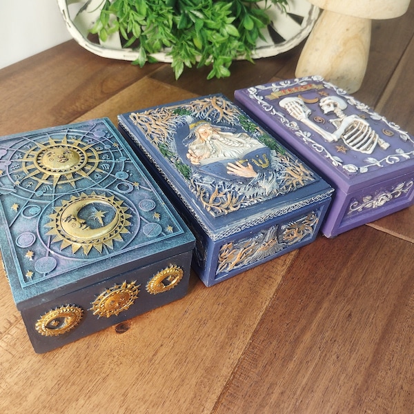 Tarot Deck Storage Box | 5.5" x 3.75" - Witch Astrology Tarot Card Box Witch Astrology Tarot Card Box | Moon and Star Box | Witch gift Alter