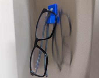 Magnetic Eyewear Holder - 3D Printed, Stylish and Convenient