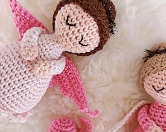 Muñeco ángel de ganchillo: Peluche amigurumi de algodón hecho a mano - Decoración para la habitación del bebé - Regalo para el Día de la Madre