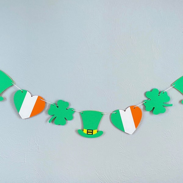 Saint Patricks Day Banner, Shamrock Garland, Irish Party Decorations, St Patricks Day Decor, Happy St Patricks Day
