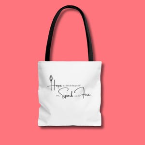 Torba typu tote Hope Is A Diffilt Thing To Kill, torba typu tote Once Upon A Broken Heart, torba typu tote Fantasy Reader Book Bag