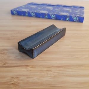 Keramische pennenhouder - kleur 'Steenblauw' - elegant bureauaccessoire voor vulpennen, potloden en balpennen - handgemaakte elegantie