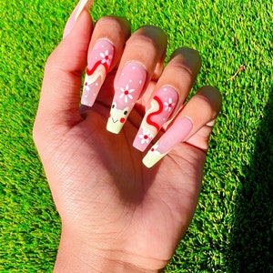 Press on nails