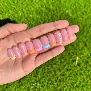 Press on nails